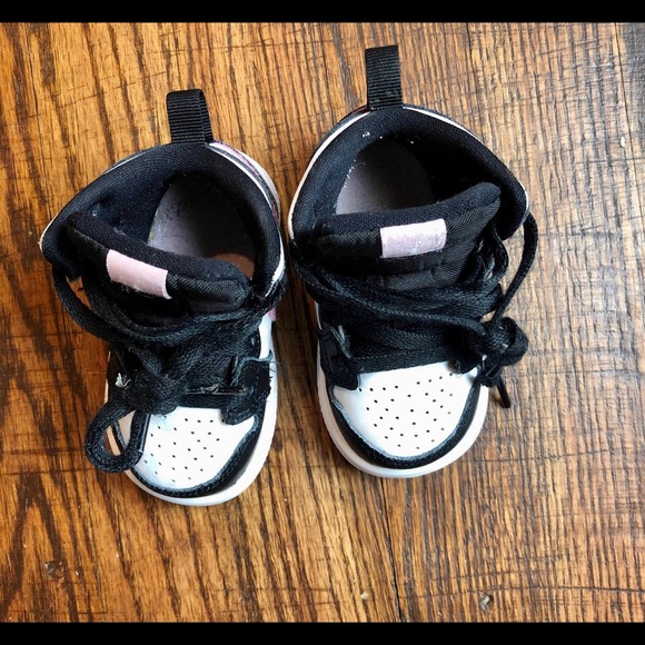 Air Jordan Retro 1 Mid Arctic Pink 4C 644507-103 - Picture 3 of 7